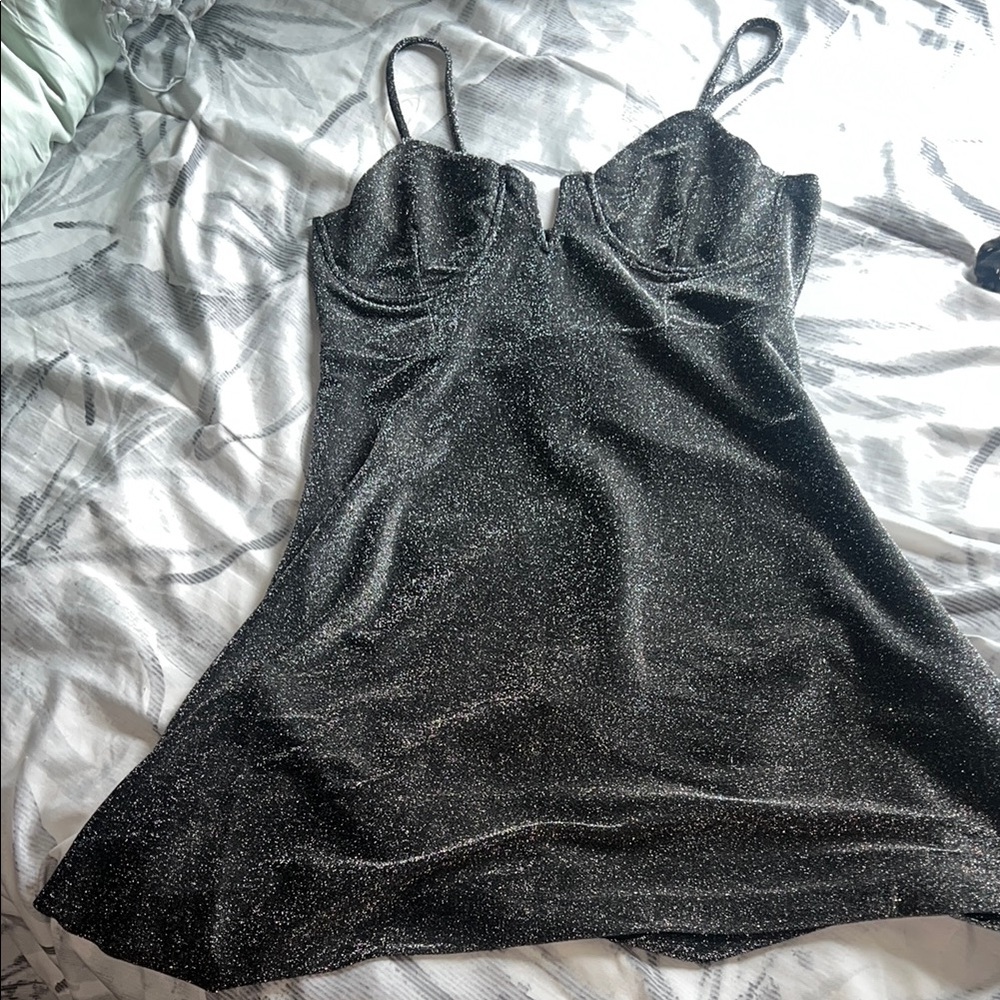 Elegant Black Glittery Women's Dress